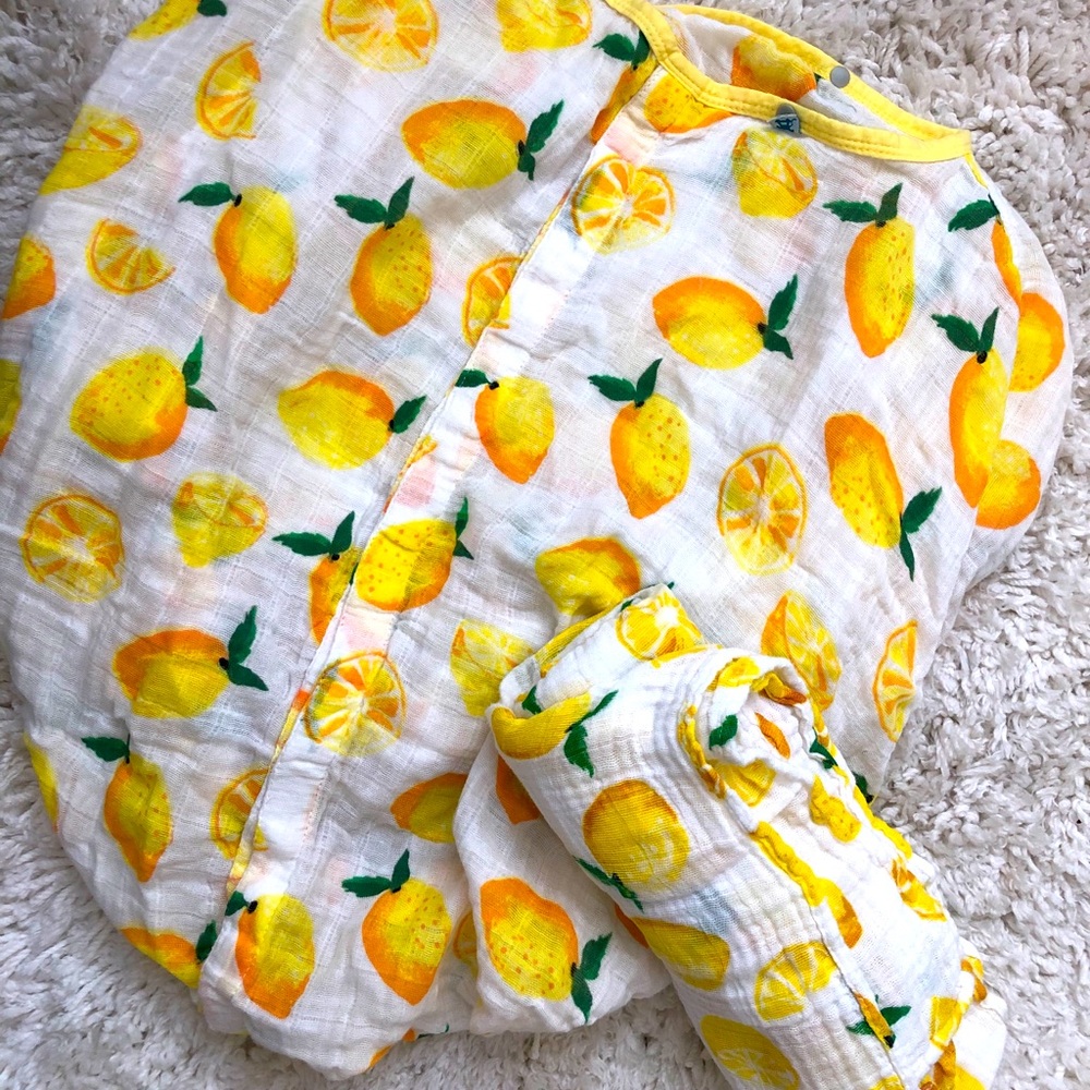 Little Unicorn swaddle & carseat cover LEMON